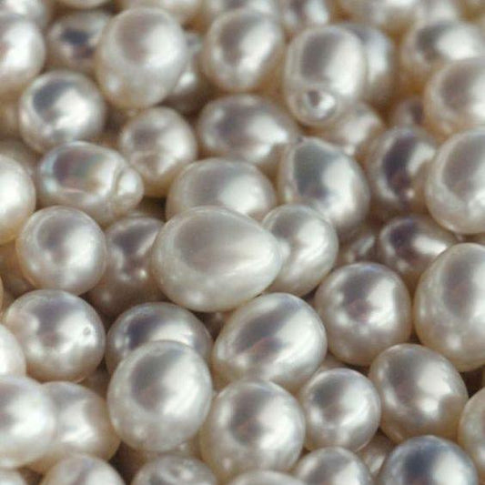 THE JUNE BIRTHSTONE: PEARL