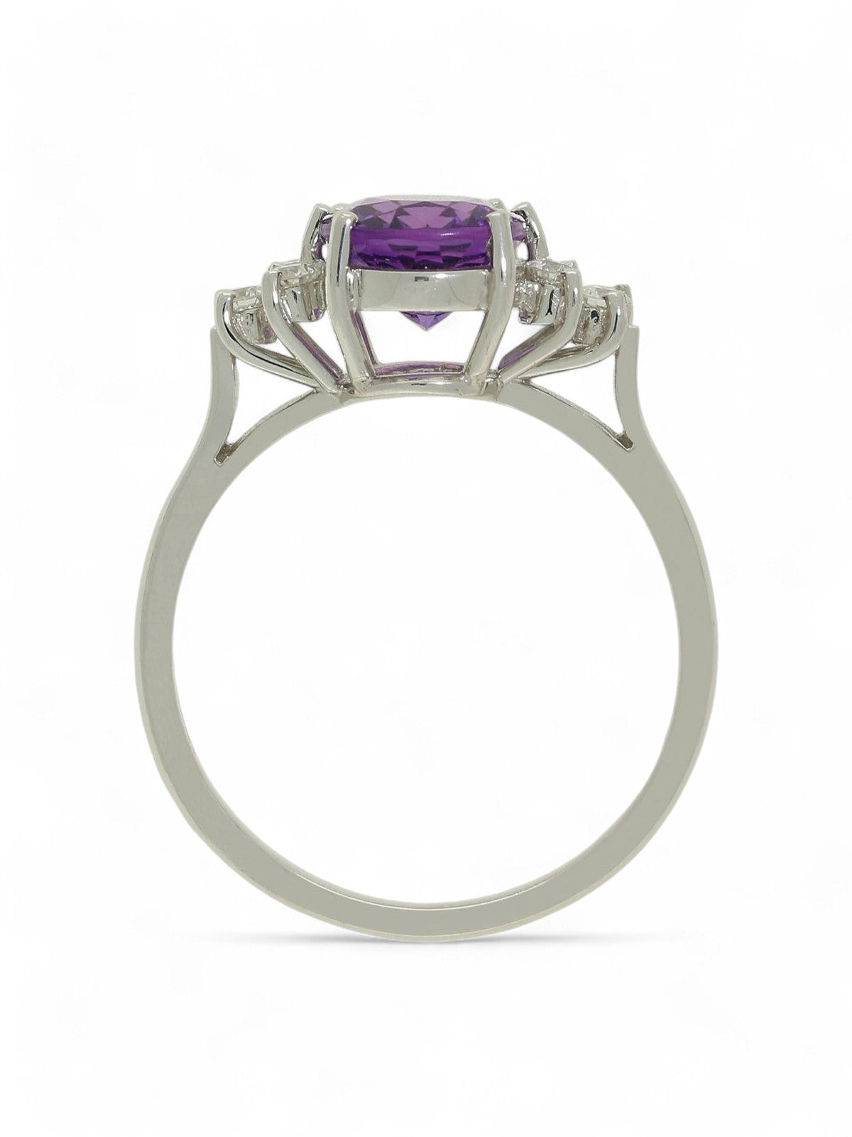 Amethyst & Diamond Oval Trefoil Ring in 18ct White Gold