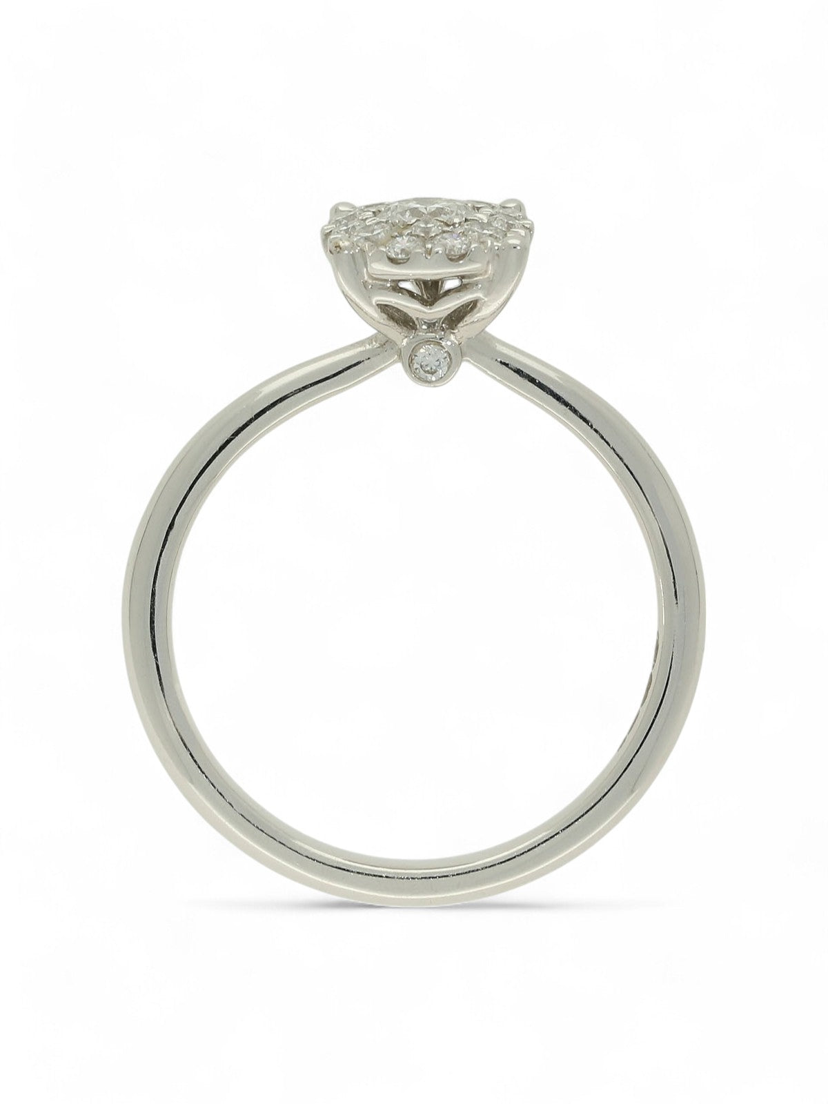 Diamond Cluster Ring 0.46ct Round Brilliant Cut in 18ct White Gold