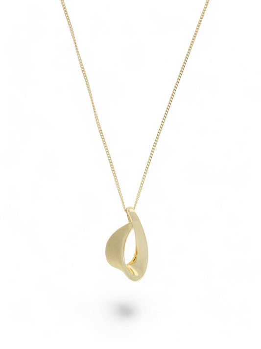 Fancy Ribbon Pendant Necklace in 9ct Yellow Gold