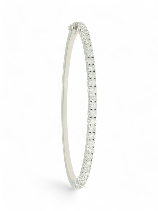 Diamond Hinged Bangle 2.57ct in 18ct White Gold