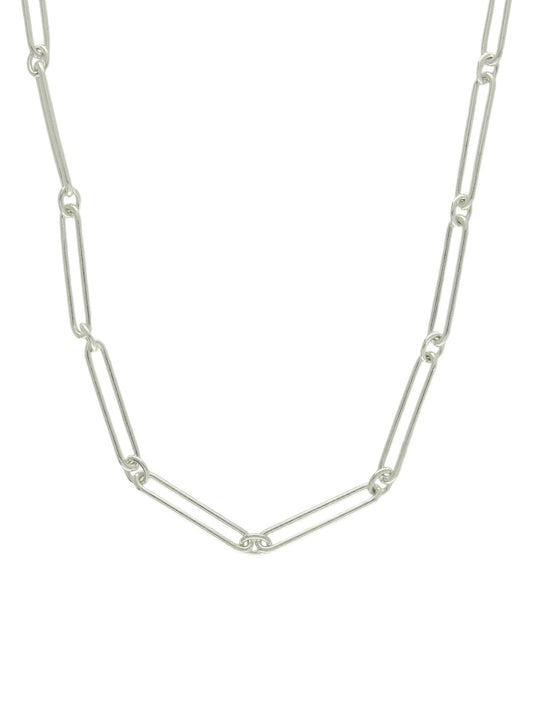 Polished Elongated Oval Link Necklace in Silver