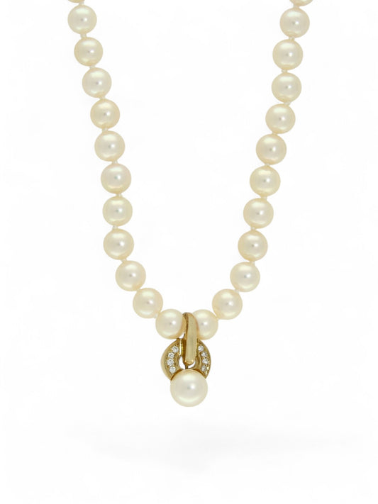 Pre Owned Cultured Pearl Single Row Necklace with Pearl & Diamond Pendant in 18ct Yellow Gold