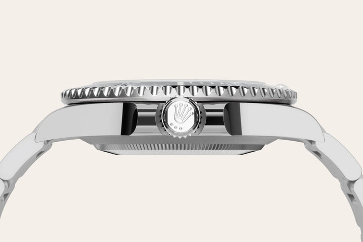 Rolex Submariner (M124060-0001) Oystersteel