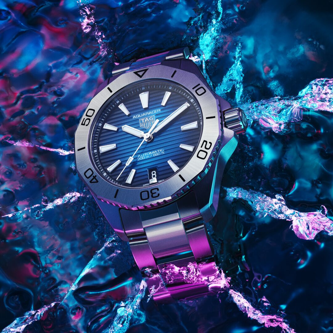 A Spirit Of Adventure: Introducing the NEW TAG Heuer Aquaracer Professional 200