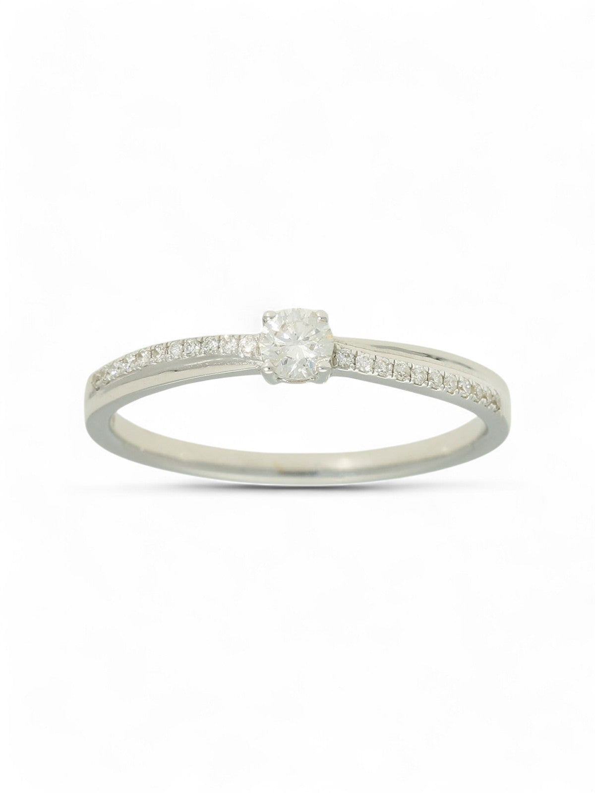 Diamond solitaire ring with round brilliant -cut centre and diamond-set shoulders in white gold on a white background.
