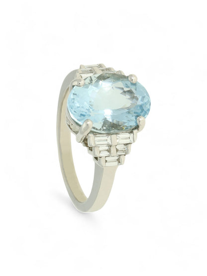 4.02ct Aquamarine Trefoil Cluster Ring with 0.41ct Diamonds in 18ct White Gold