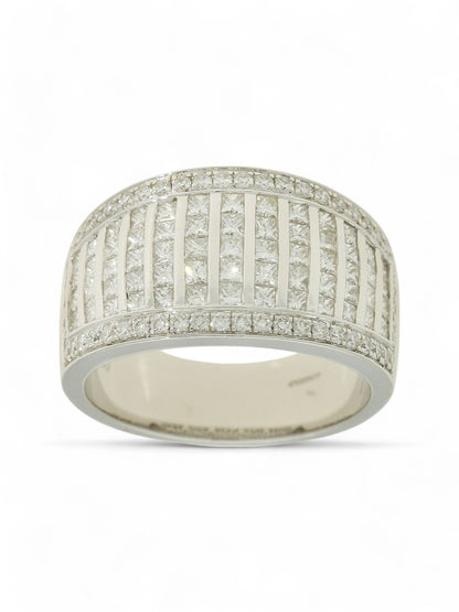 1.38ct Round Brilliant & Princess Cut Diamond Ring in 18ct White Gold