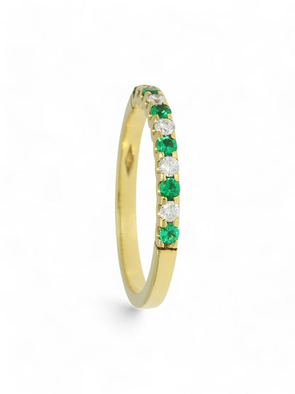 0.14ct Round Brilliant Cut Emerald & 0.13ct Round Brilliant Cut Diamond Half Eternity Ring Round Brilliant Cut in 18ct Yellow Gold