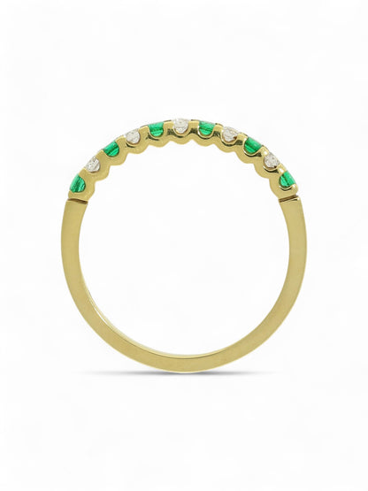 0.14ct Round Brilliant Cut Emerald & 0.13ct Round Brilliant Cut Diamond Half Eternity Ring Round Brilliant Cut in 18ct Yellow Gold