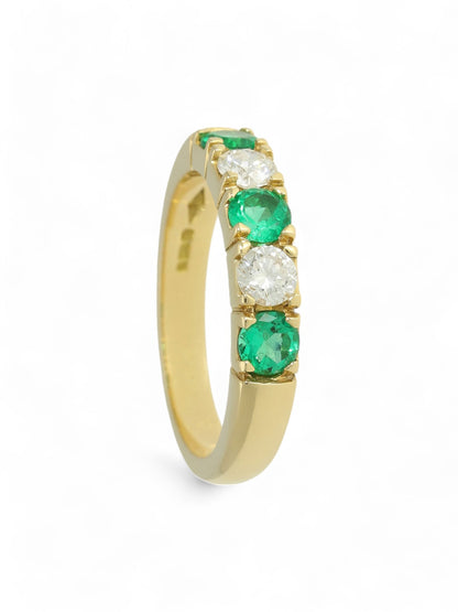 0.50ct Round Brilliant Cut Emerald & 0.35ct Round Brilliant Cut Diamond Five Stone Ring Round Brilliant Cut in 18ct Yellow Gold