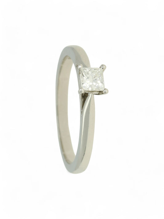 Diamond Solitaire Engagement Ring 0.25ct Princess Cut in Platinum