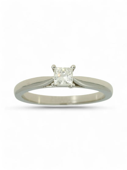 Diamond Solitaire Engagement Ring 0.25ct Princess Cut in Platinum