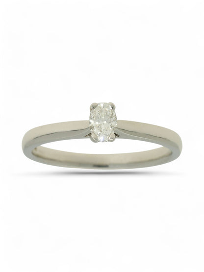 Diamond Solitaire Engagement Ring 0.25ct Oval Cut in Platinum