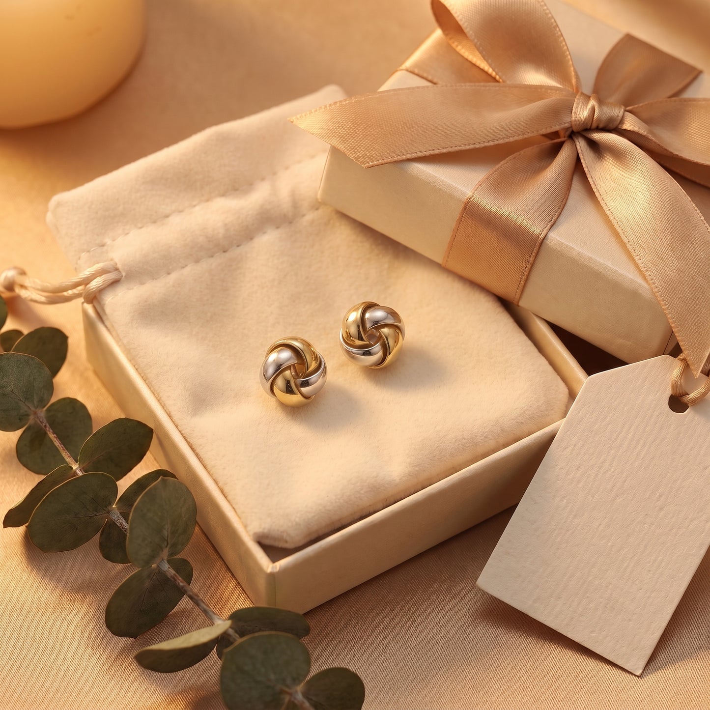 9ct Yellow & White Gold Knot Stud Earrings 8mm x 8mm