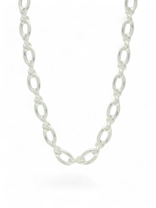 Open Oval & Figure of Eight Link Necklace in Silver