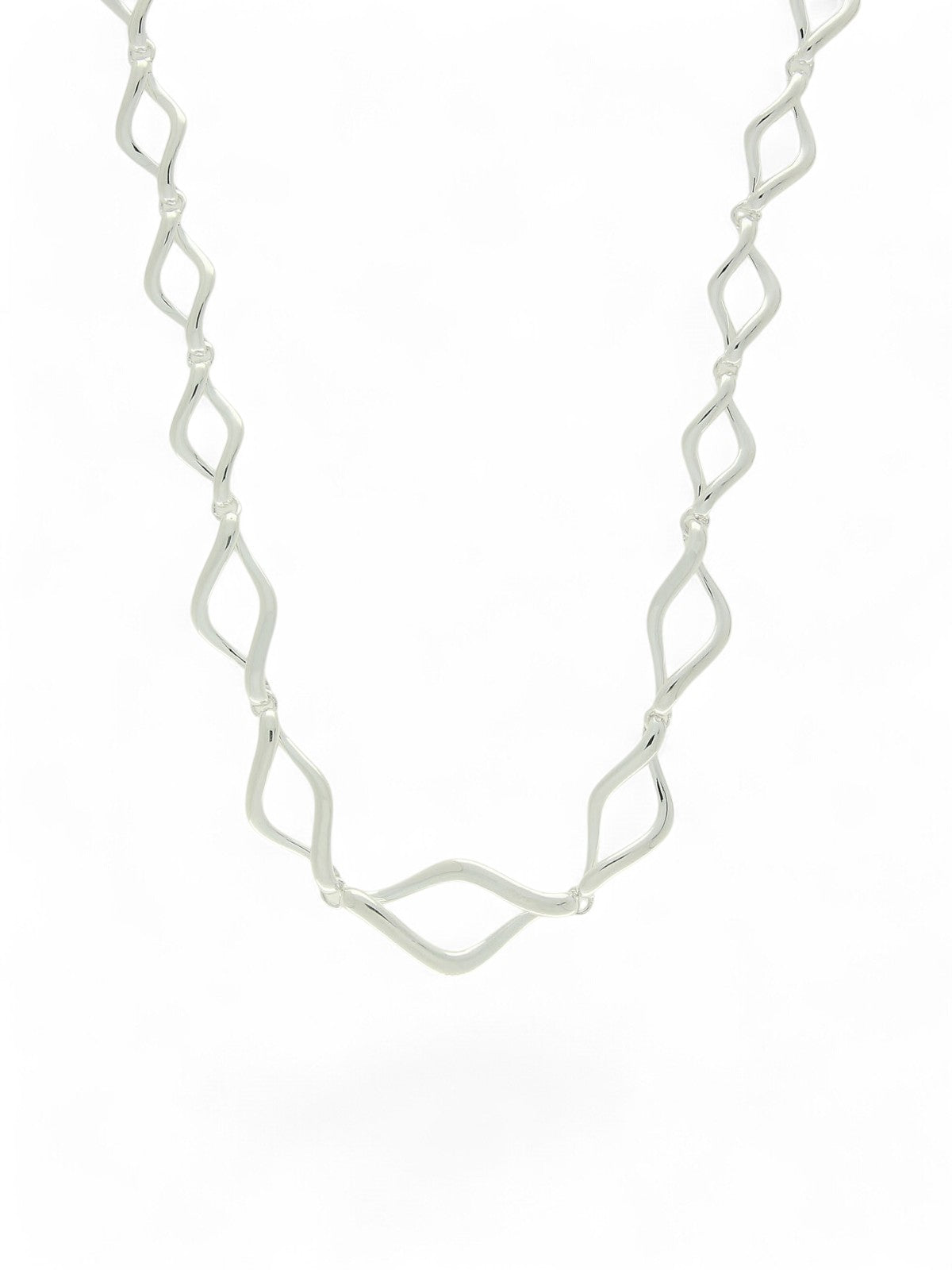 Graduated Wavy Twist Link Necklace in Silver