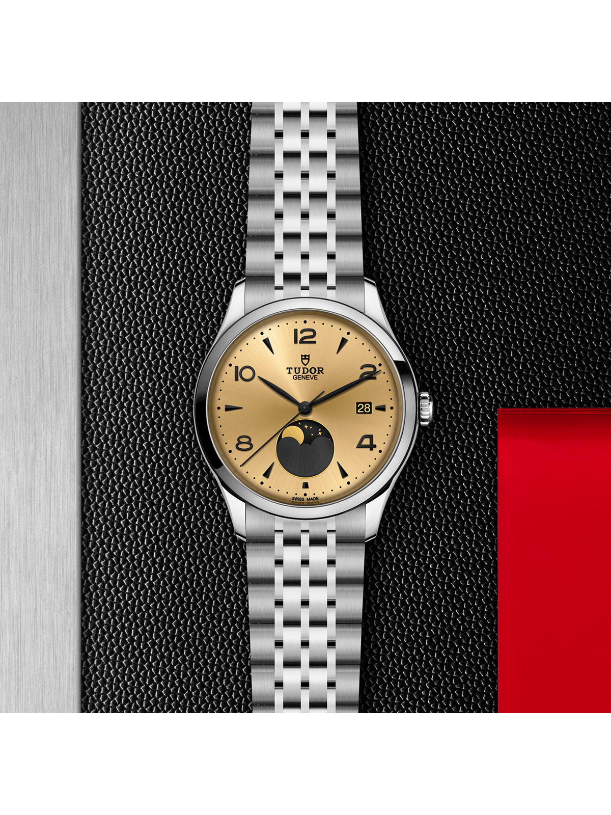 TUDOR 1926 Luna Watch M91560-0001