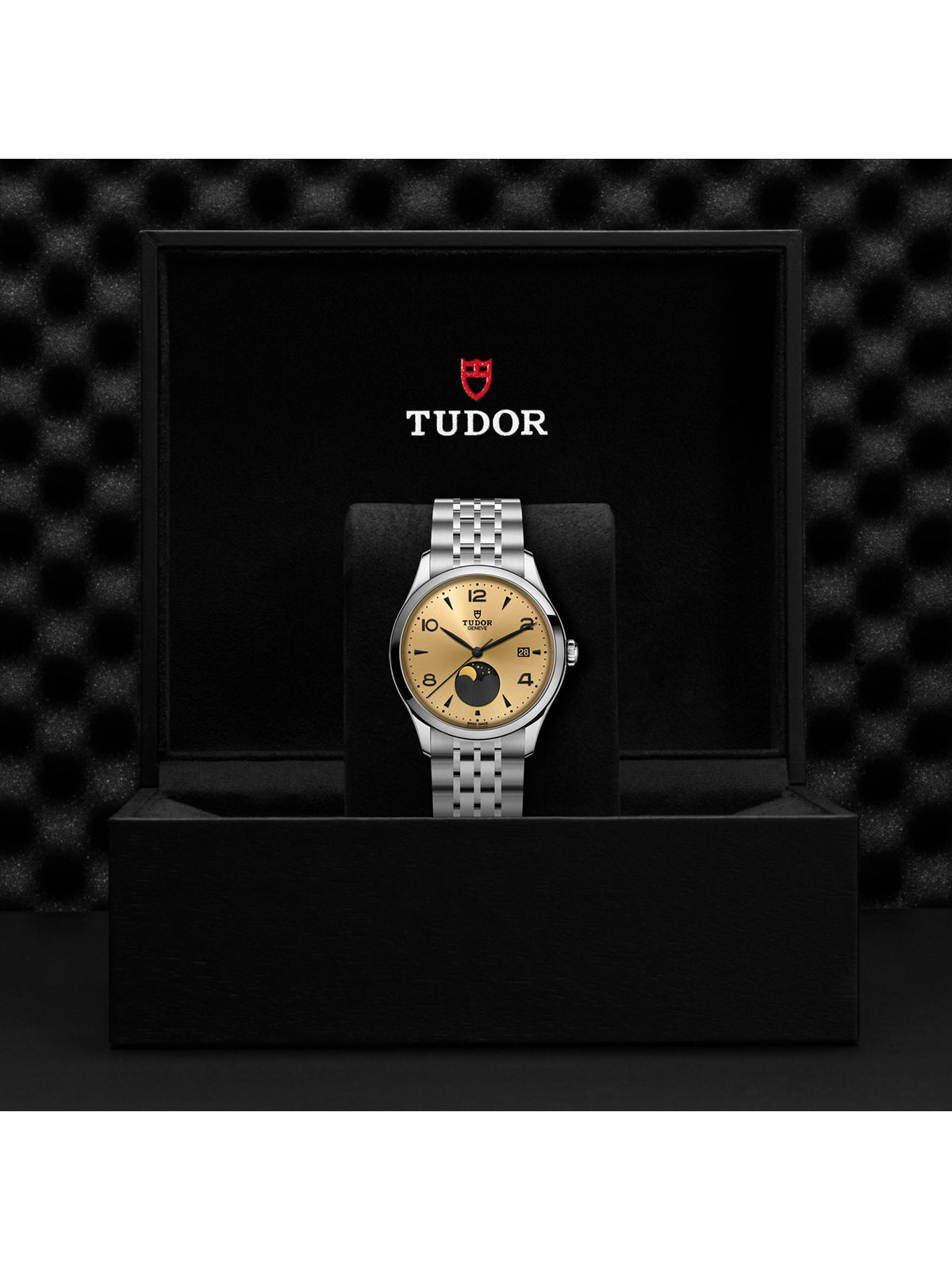 TUDOR 1926 Luna Watch M91560-0001
