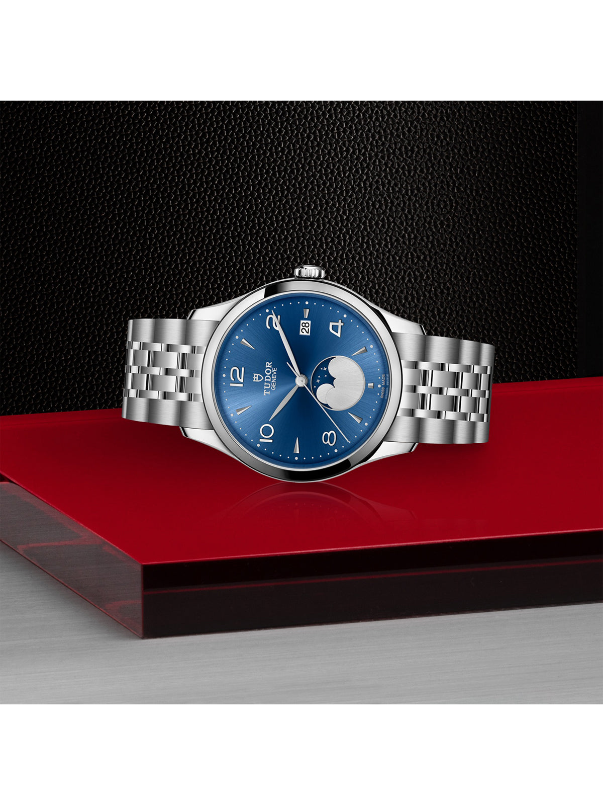 TUDOR 1926 Luna Watch M91560-0002