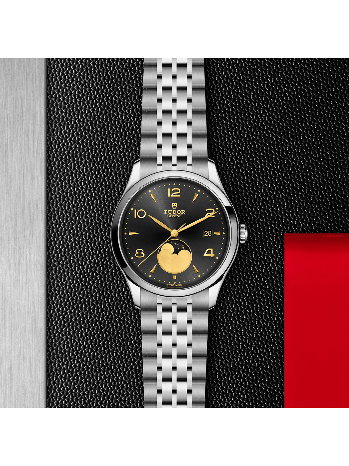 TUDOR 1926 Luna Watch M91560-0003