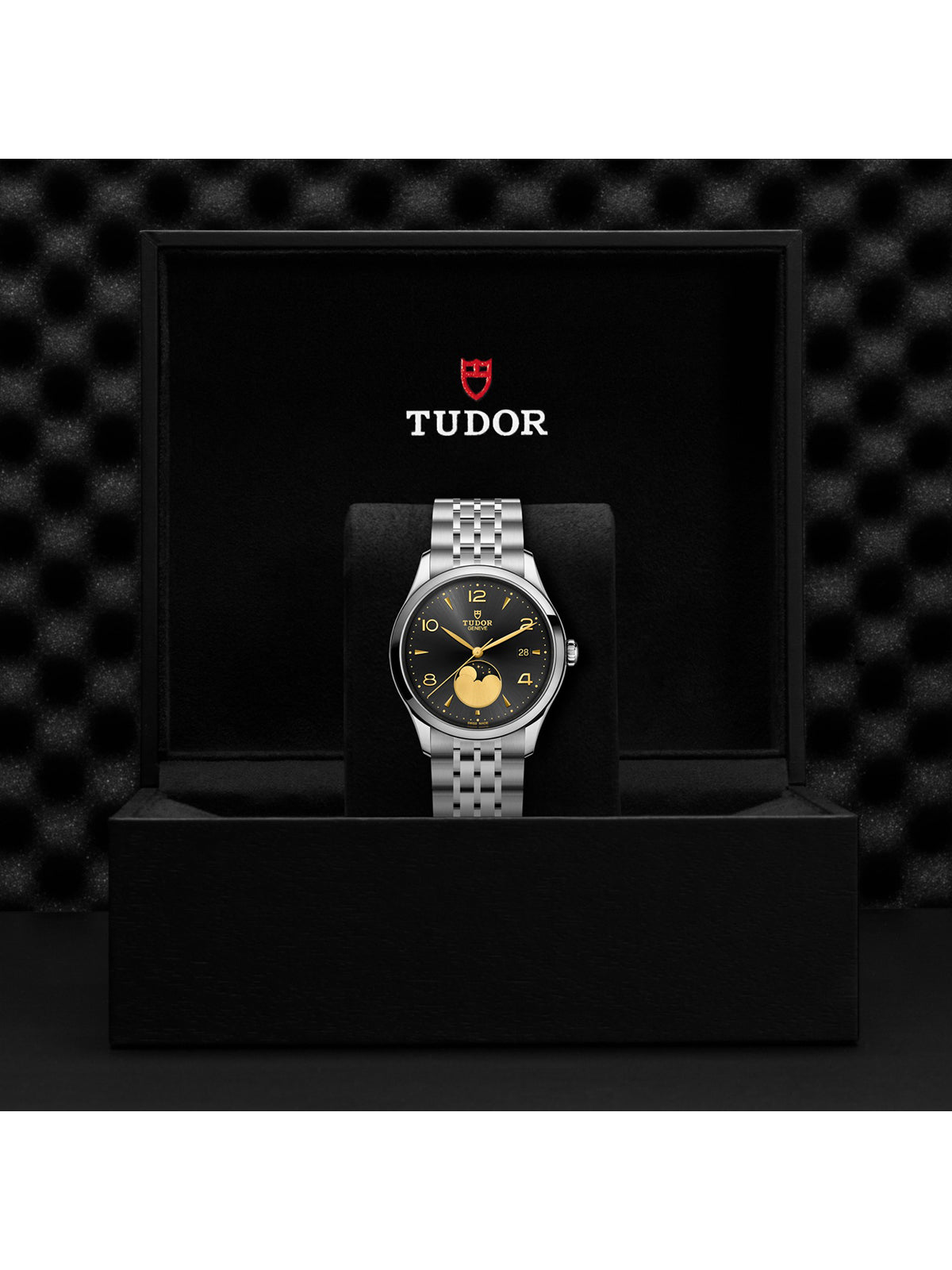 TUDOR 1926 Luna Watch M91560-0003