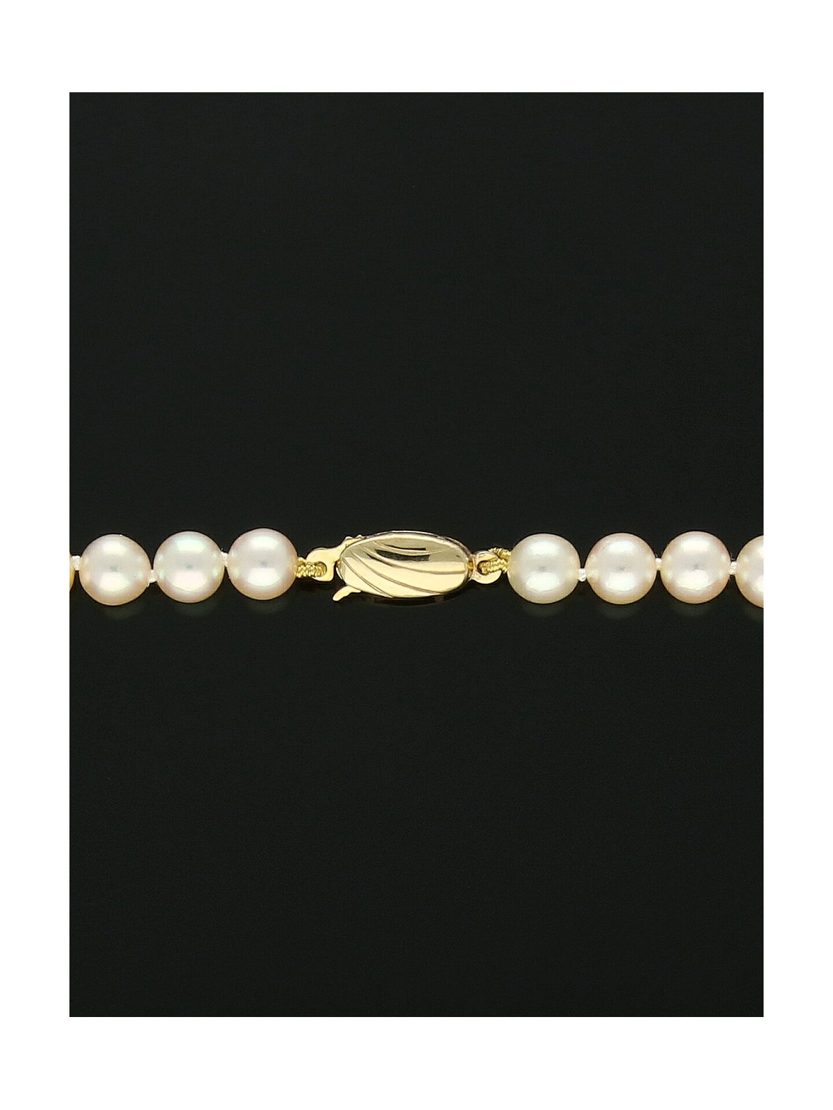 Single Row Cultured Pearl Necklace in 9ct Yellow Gold