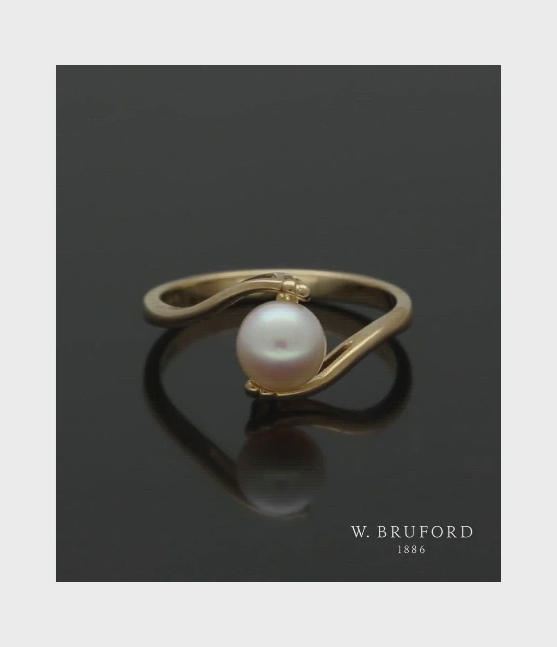 White Cultured Pearl Ring in 9ct Yellow Gold
